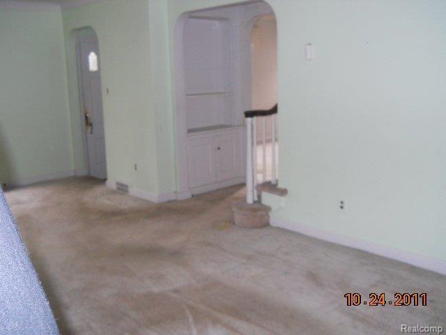 17375 Huntington Road Detroit, MI 48219 - Photo 3 of 9 LR