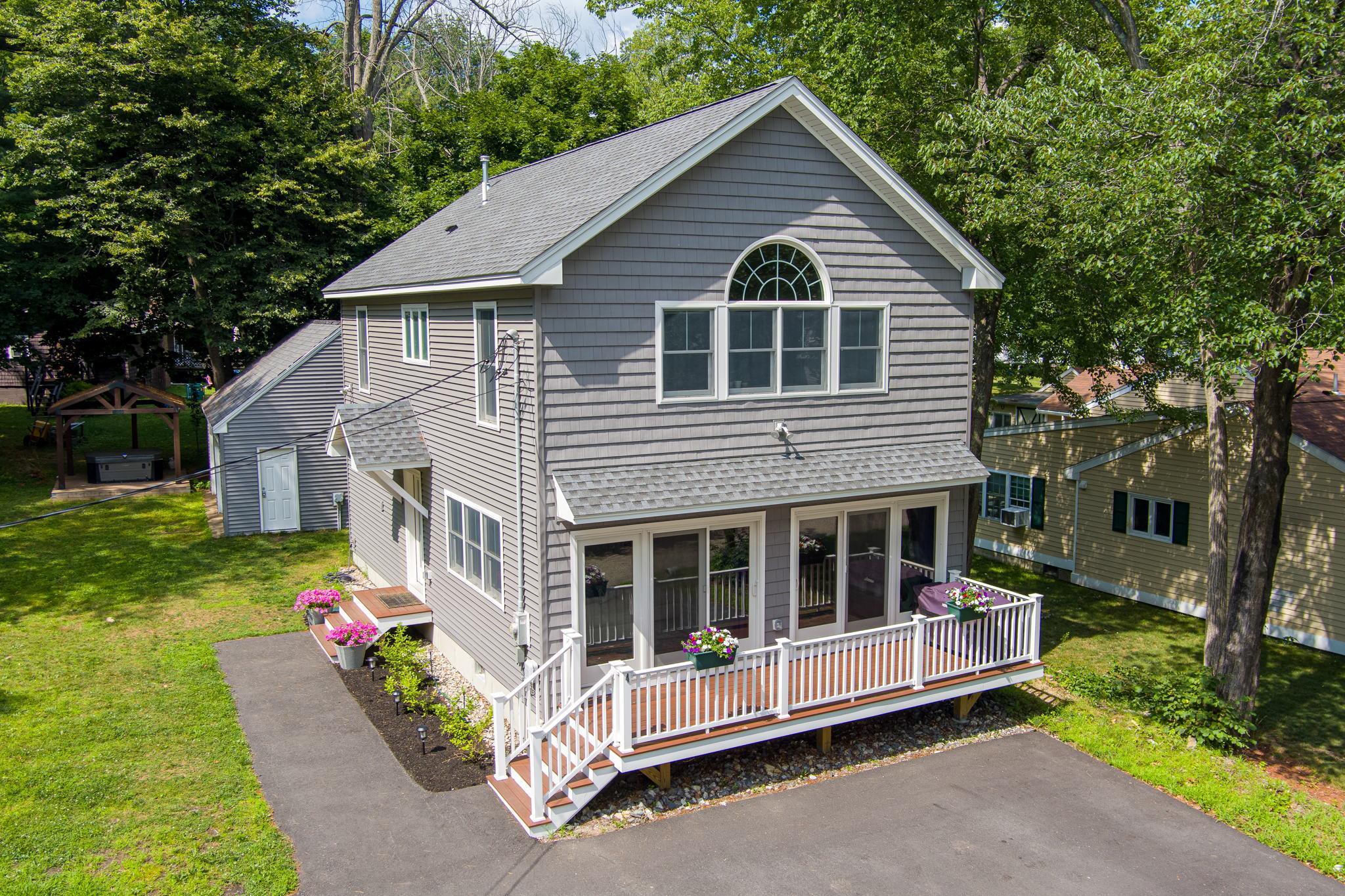 4 West Shore Drive Sandown, NH 03873 - Photo 1 of 40