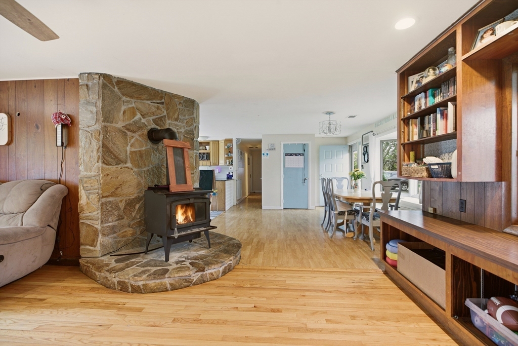 304 Bushee Road Swansea, MA 02777 - Photo 9 of 33
