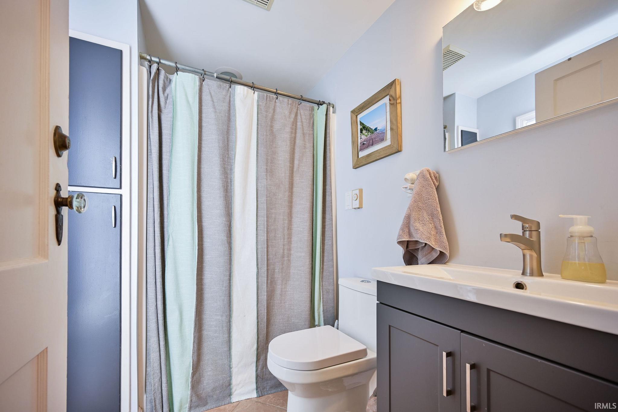 6509 Newburgh Road Evansville, IN 47715 - Photo 16 of 25