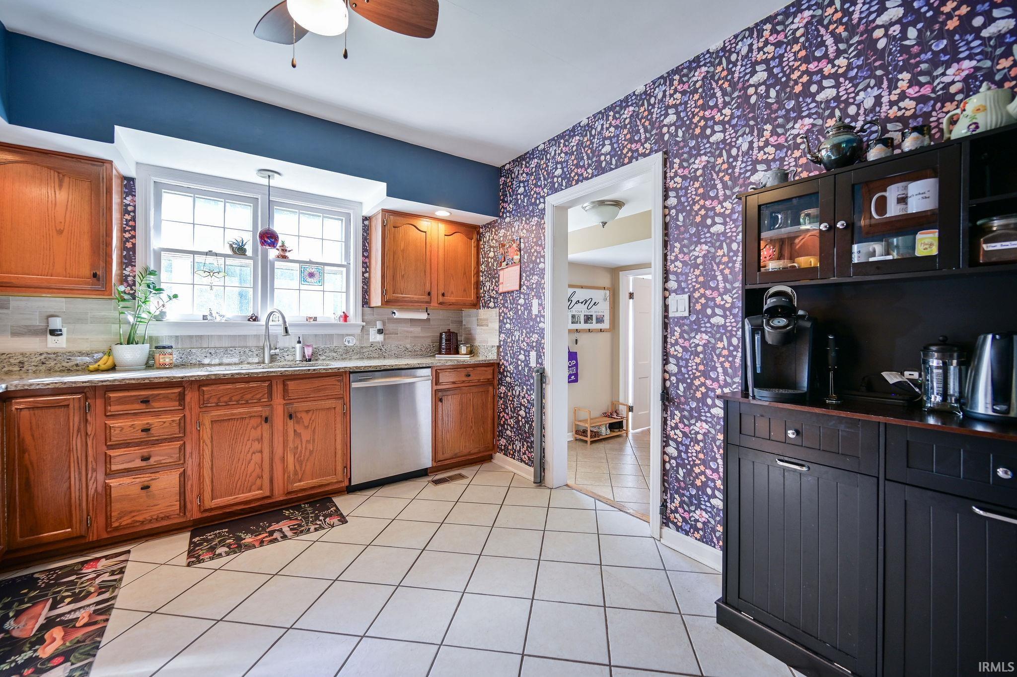 6509 Newburgh Road Evansville, IN 47715 - Photo 7 of 25