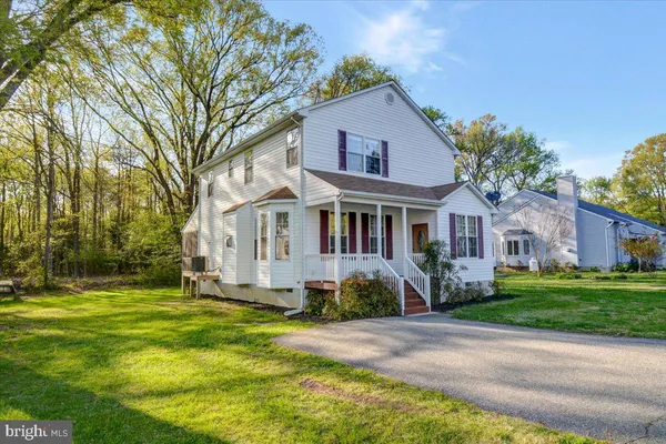 $2,250 | 4942 West End Avenue, Shady Side, MD 20764