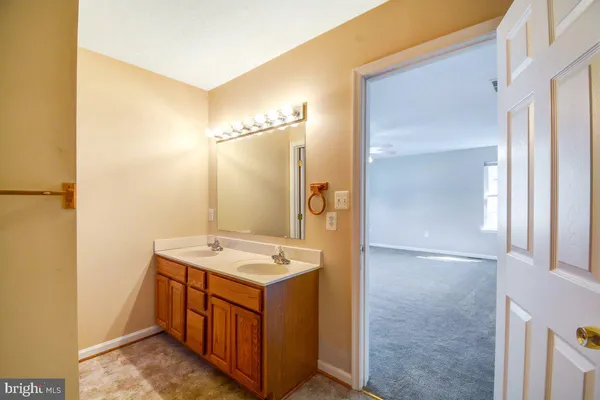 $2,250 | 4942 West End Avenue, Shady Side, MD 20764