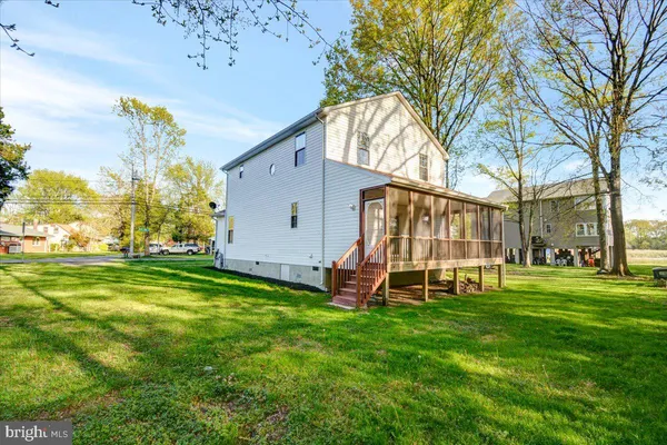 $2,250 | 4942 West End Avenue, Shady Side, MD 20764