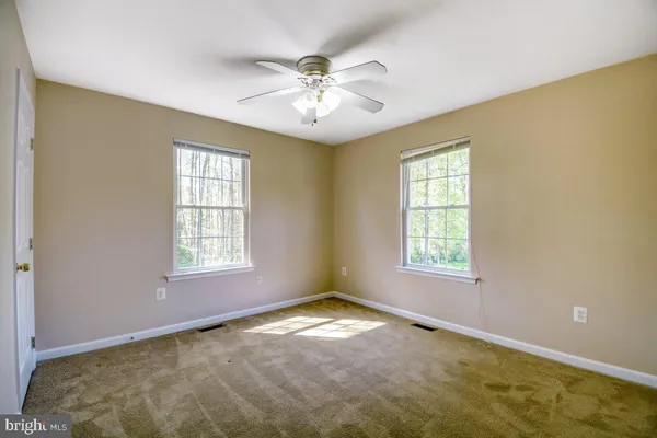 $2,250 | 4942 West End Avenue, Shady Side, MD 20764