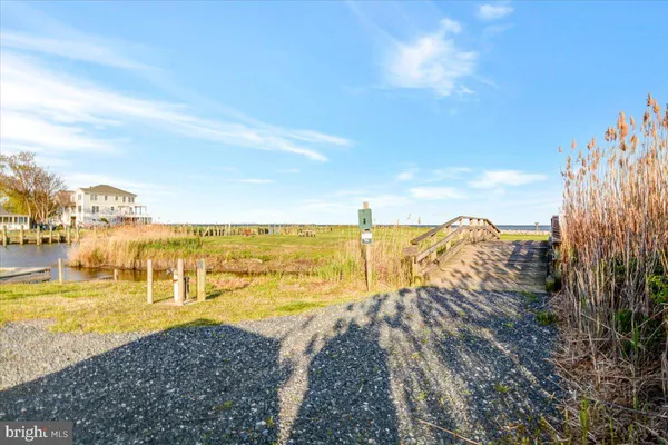 $2,250 | 4942 West End Avenue, Shady Side, MD 20764