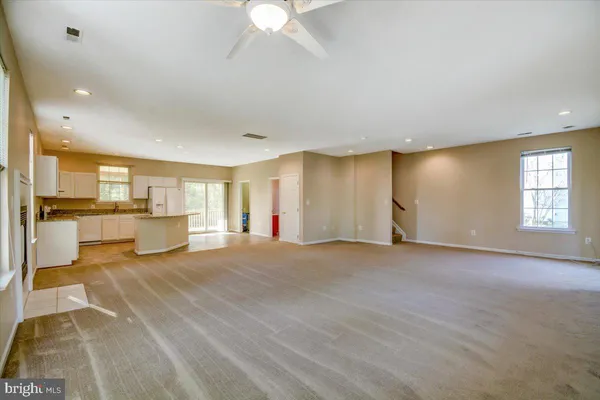 $2,250 | 4942 West End Avenue, Shady Side, MD 20764