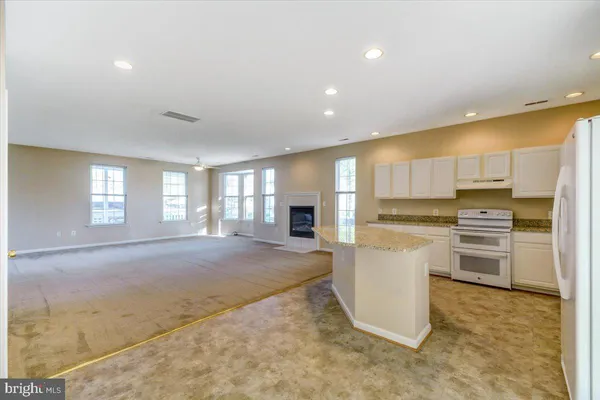 $2,250 | 4942 West End Avenue, Shady Side, MD 20764