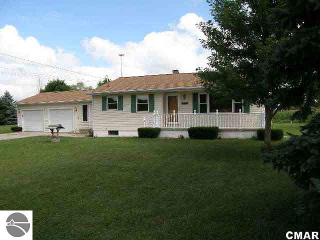 1498 Cheesman Road St. Louis, MI 48880 - Photo 2 of 10 1770967-1.JPG