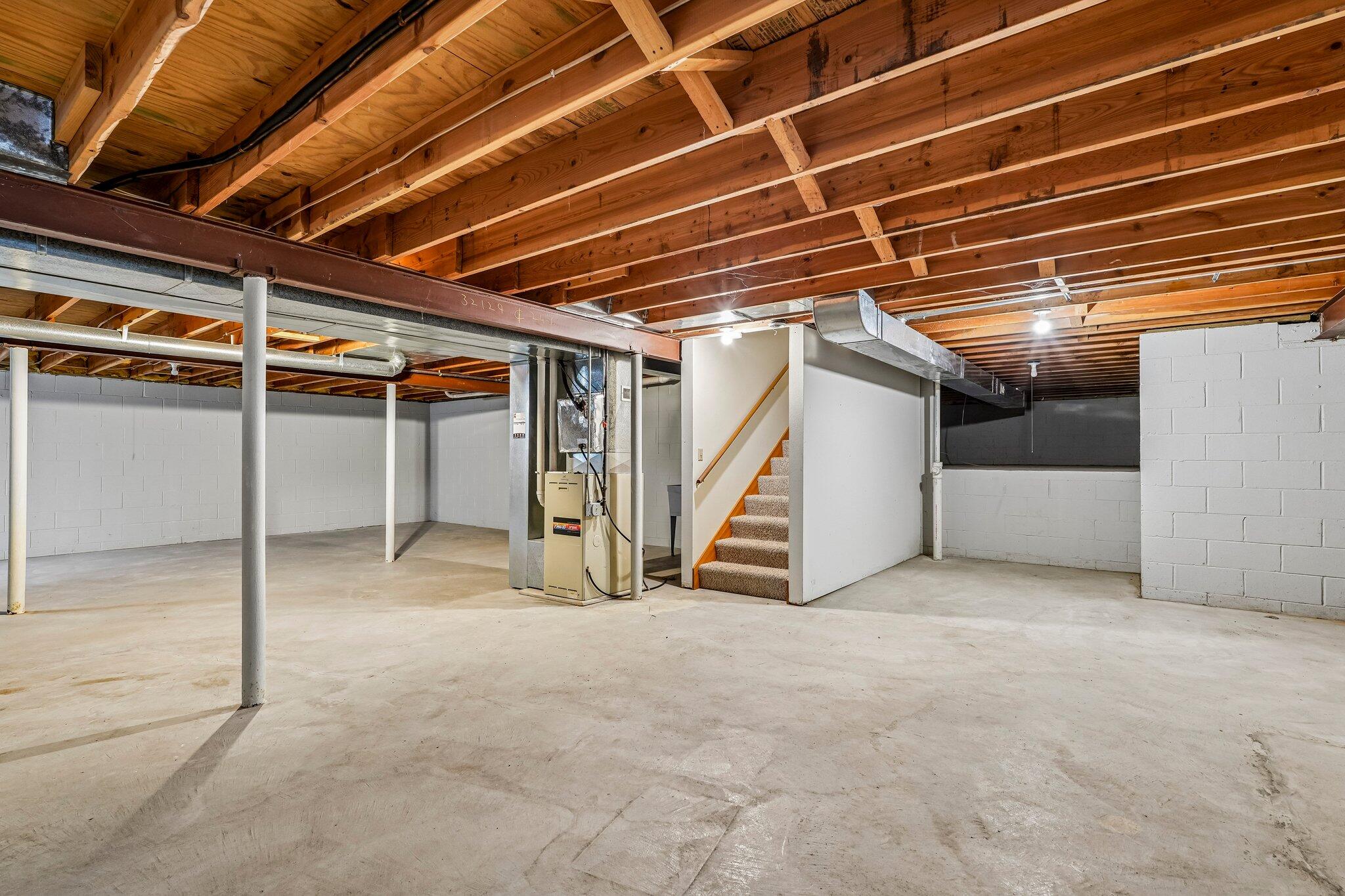 7017 West Hummingbird Court Milwaukee, WI 53223 - Photo 25 of 38 Basement