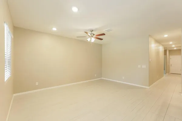 $2,315 | 8828 South 41ST Drive, Laveen, AZ 85339