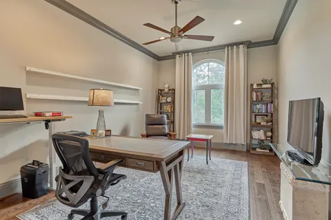$1,395,000 | 42 Secluded Trail, The Woodlands, TX 77380