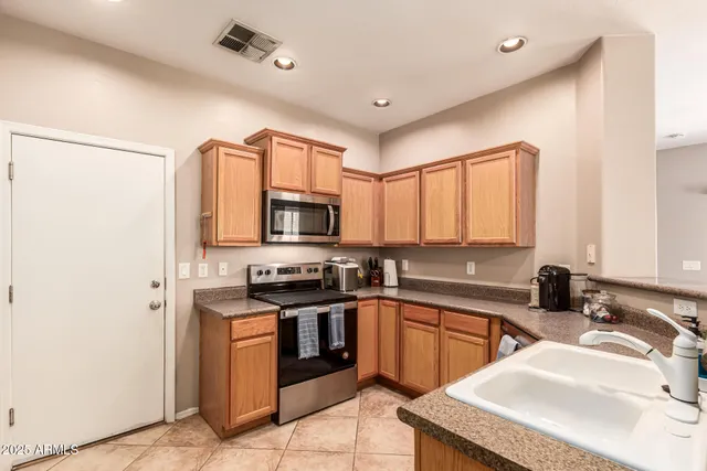 $342,500 | 2565 South Signal Butte Road, Unit 52, Mesa, AZ 85209