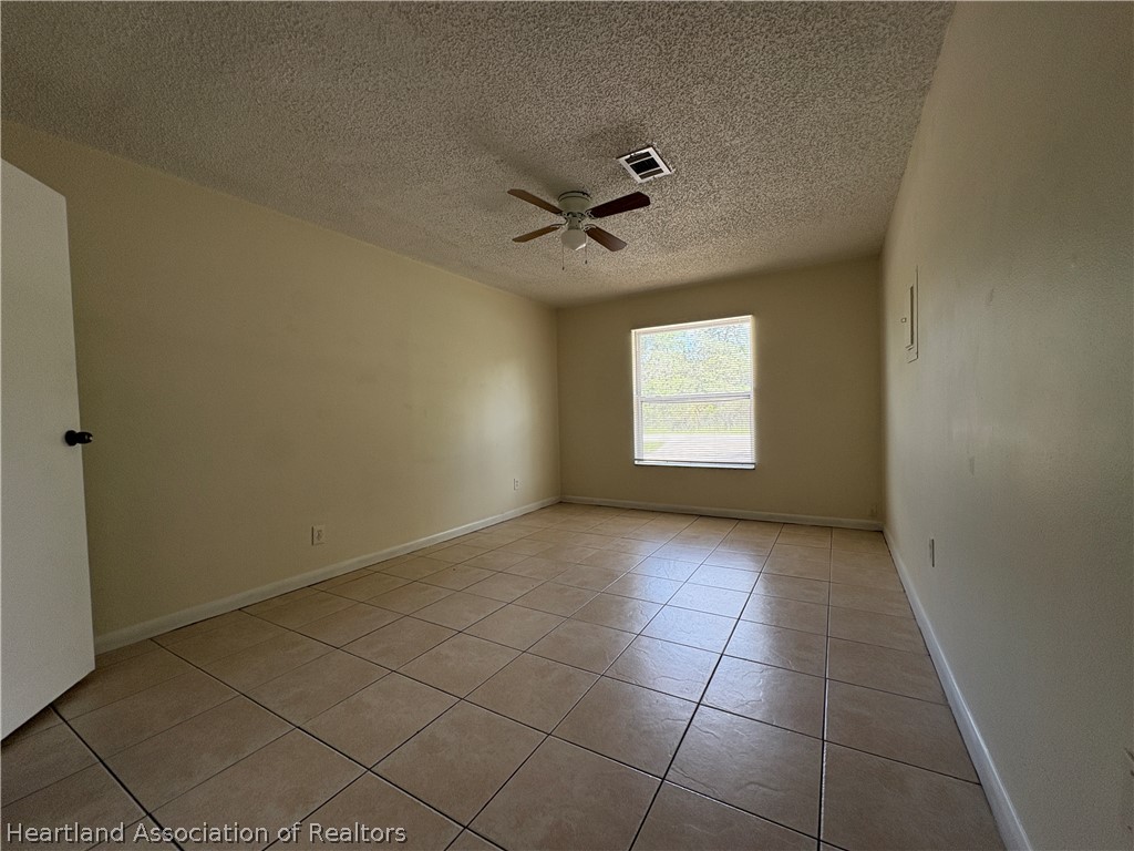 1403 Bassage Road Sebring, FL 33875 - Photo 8 of 20