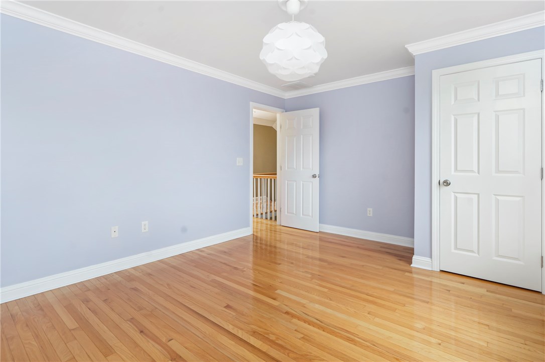 8 Abby Road Barrington, RI 02806 - Photo 13 of 38