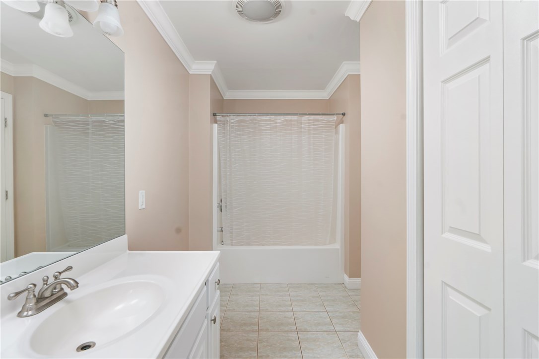 8 Abby Road Barrington, RI 02806 - Photo 17 of 38
