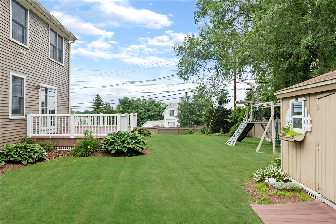 8 Abby Road Barrington, RI 02806 - Photo 34 of 38