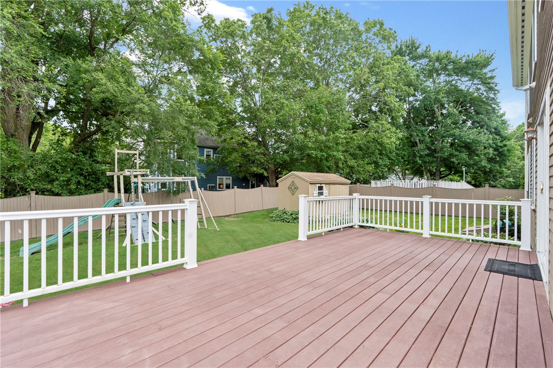 8 Abby Road Barrington, RI 02806 - Photo 35 of 38