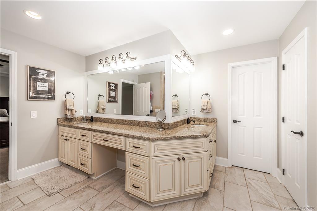 170 Lake Pointe Drive Fort Mill, SC 29708 - Photo 30 of 44