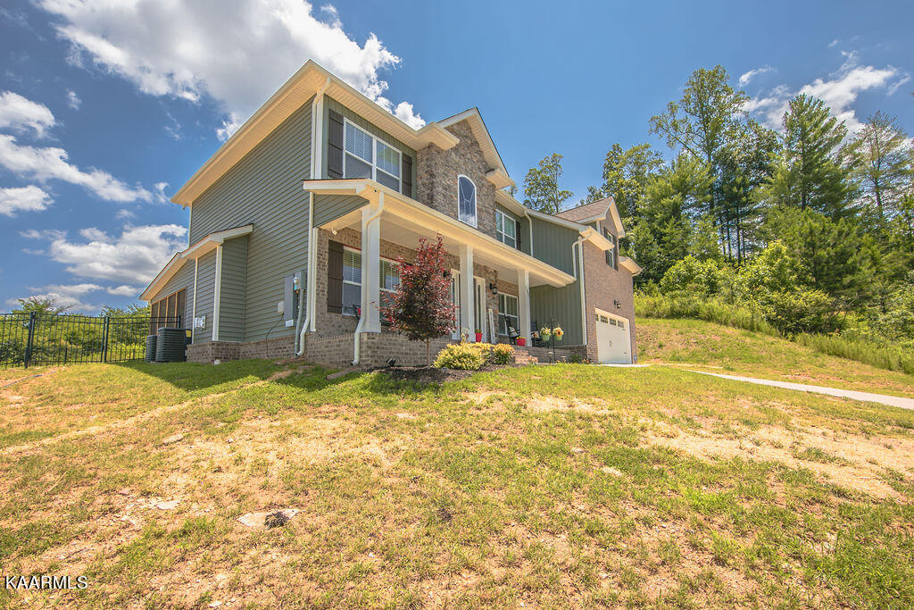103 Hitchberry Road Oak Ridge, TN 37830 - Photo 3 of 33 2S2A1308-1