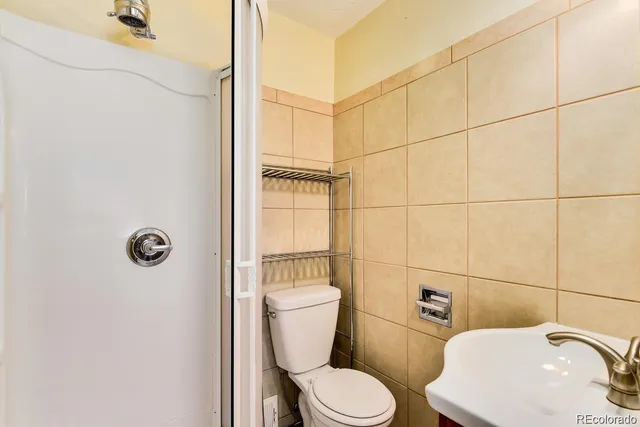 $2,890 | 3338 South Corona Street, Englewood, CO 80113