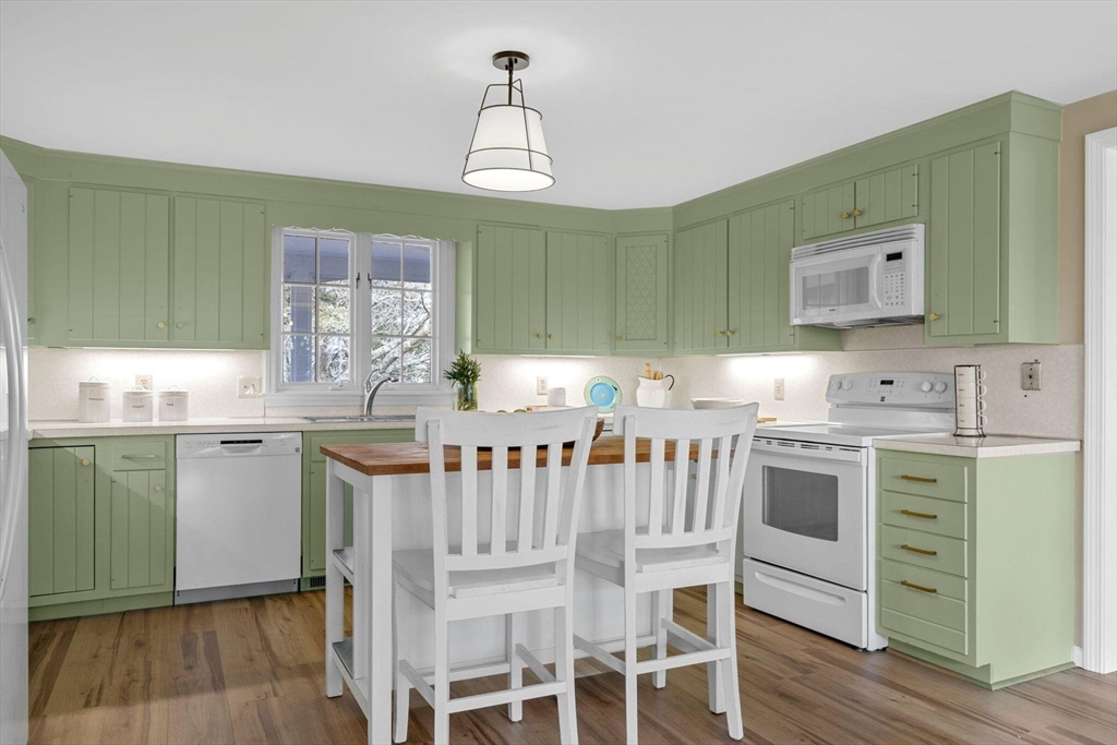 343 Tonset Road Orleans, MA 02653 - Photo 17 of 42