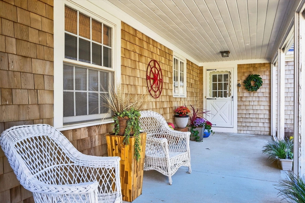 343 Tonset Road Orleans, MA 02653 - Photo 6 of 42