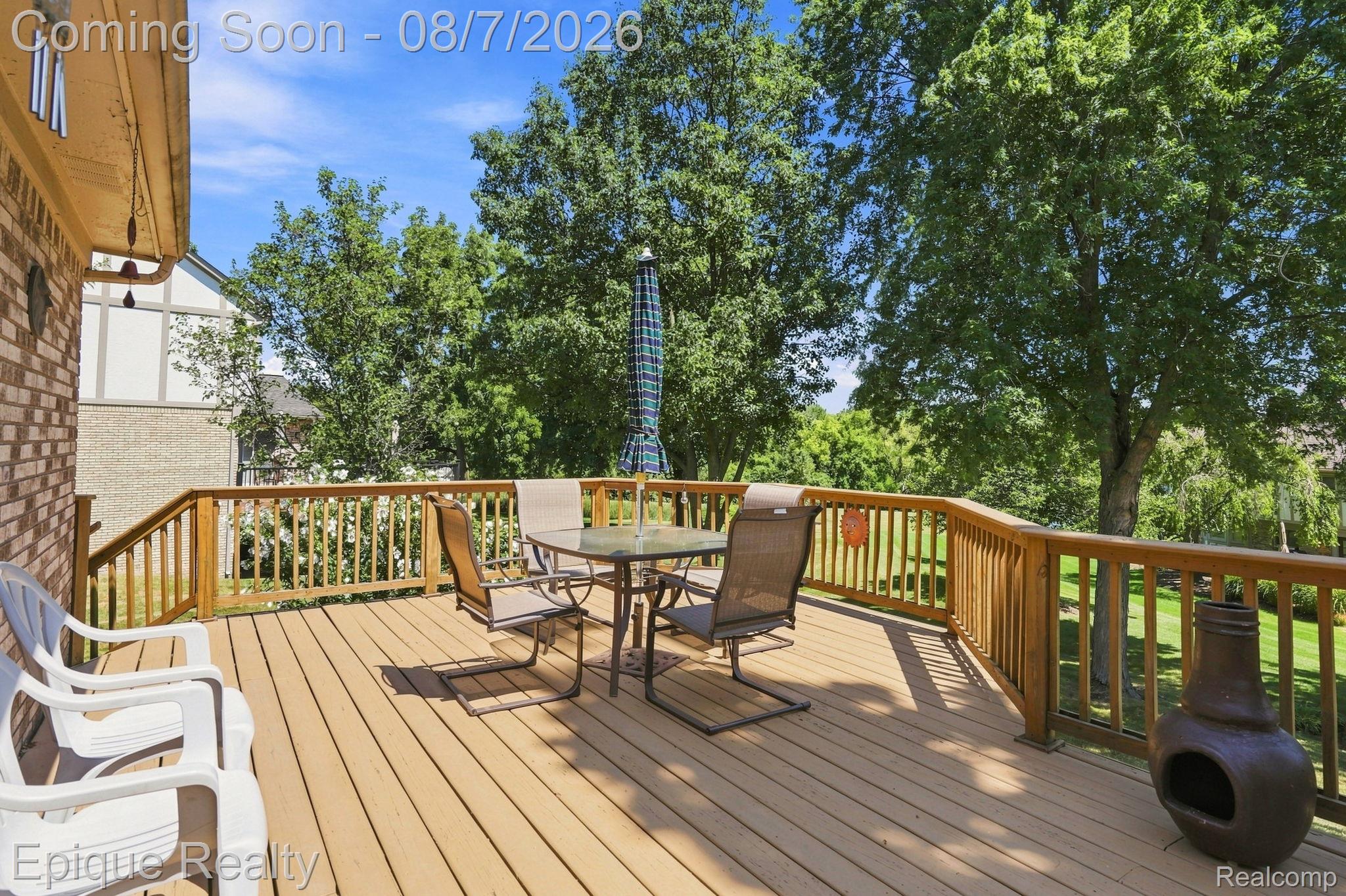 1162 Grandview Drive Rochester, MI 48306 - Photo 8 of 34 DECK.jpg