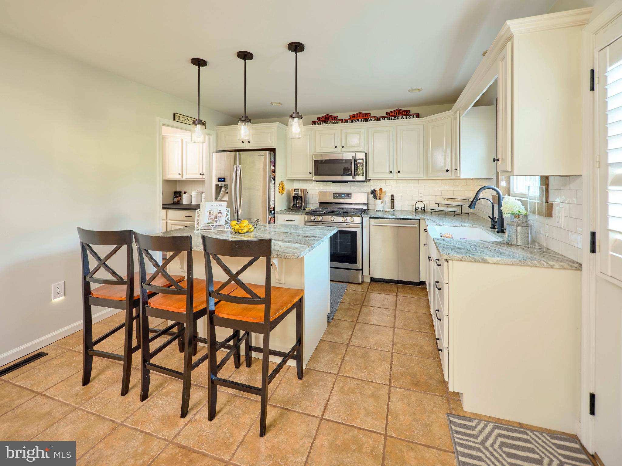 4865 Stump Road Pipersville, PA 18947 - Photo 8 of 26 Gallery Image 8