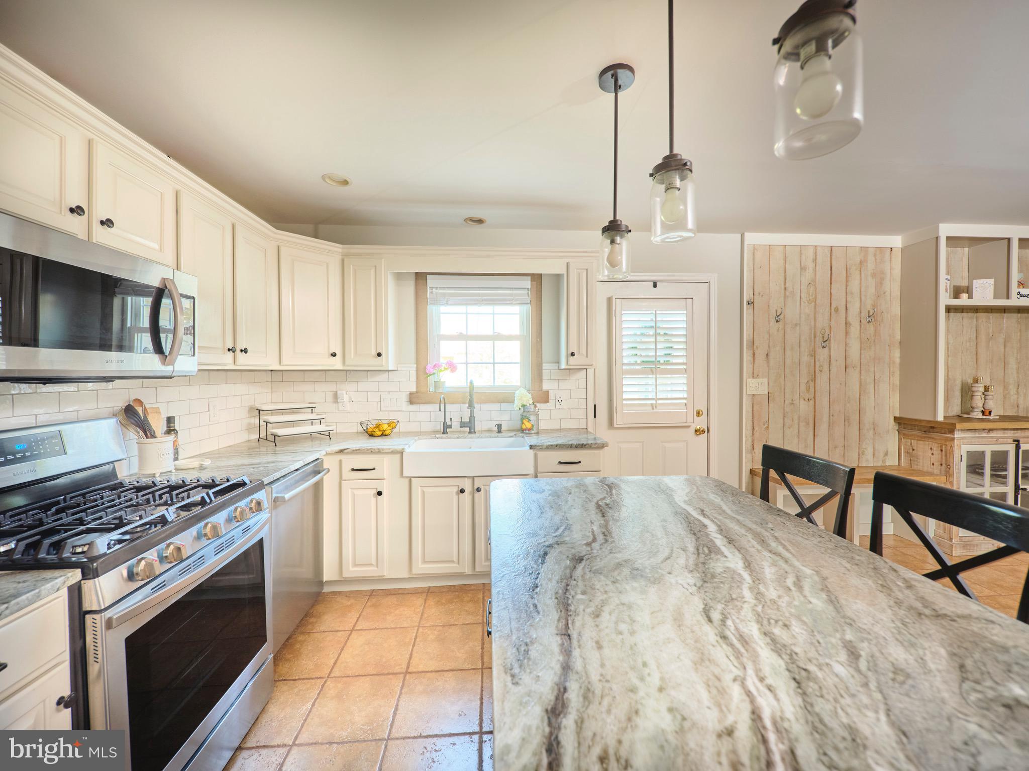 4865 Stump Road Pipersville, PA 18947 - Photo 9 of 26 Gallery Image 9