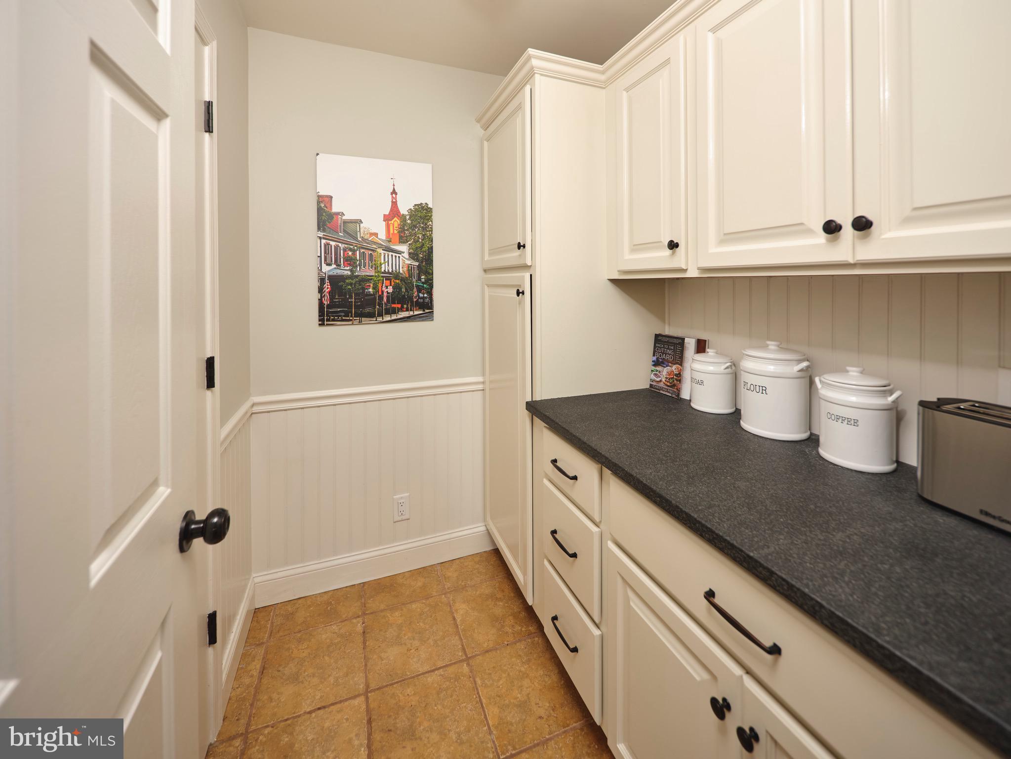 4865 Stump Road Pipersville, PA 18947 - Photo 10 of 26 Gallery Image 10