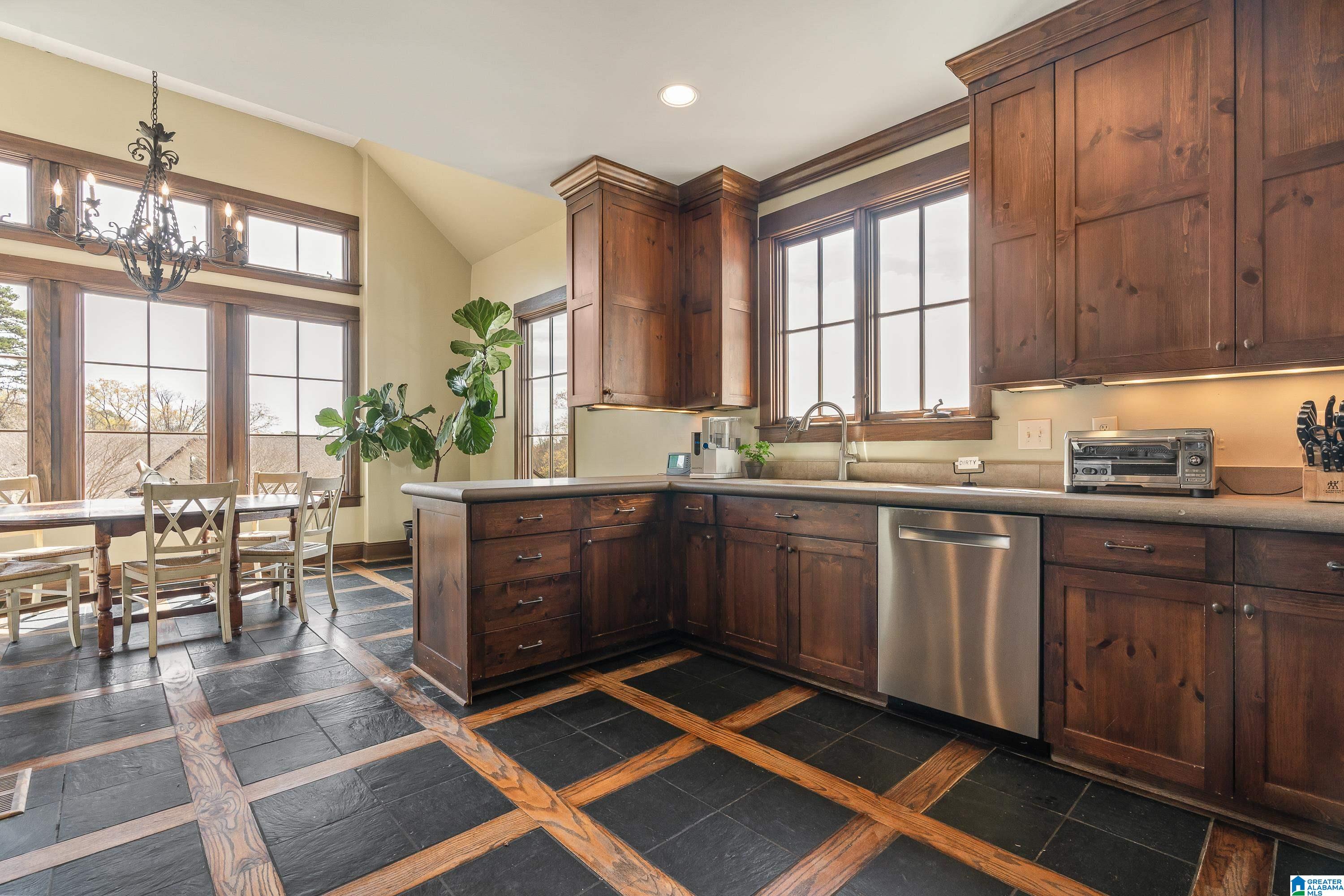 3219 Karl Daly Road Birmingham, AL 35210 - Photo 28 of 100