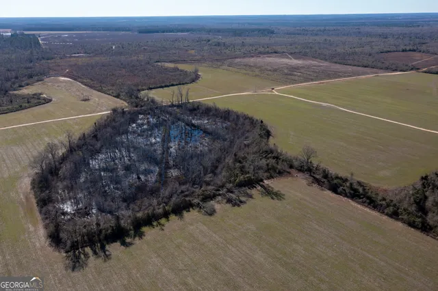a view of a lake with outside area