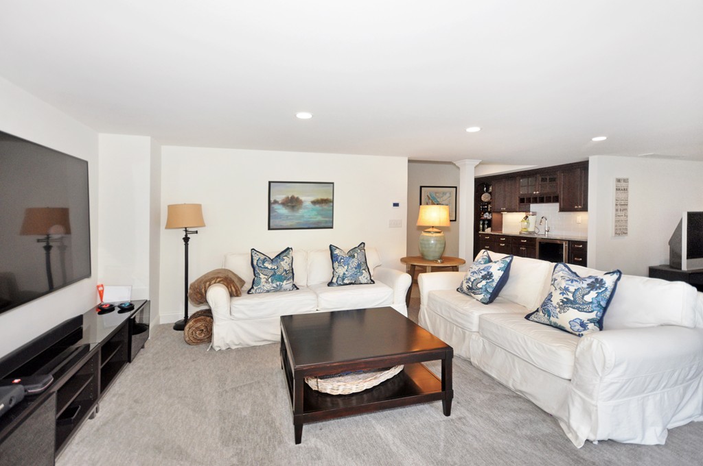 281 Monsen Road Concord, MA 01742 - Photo 14 of 30