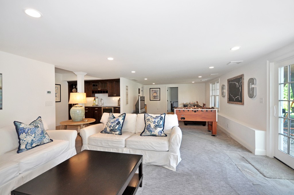 281 Monsen Road Concord, MA 01742 - Photo 15 of 30