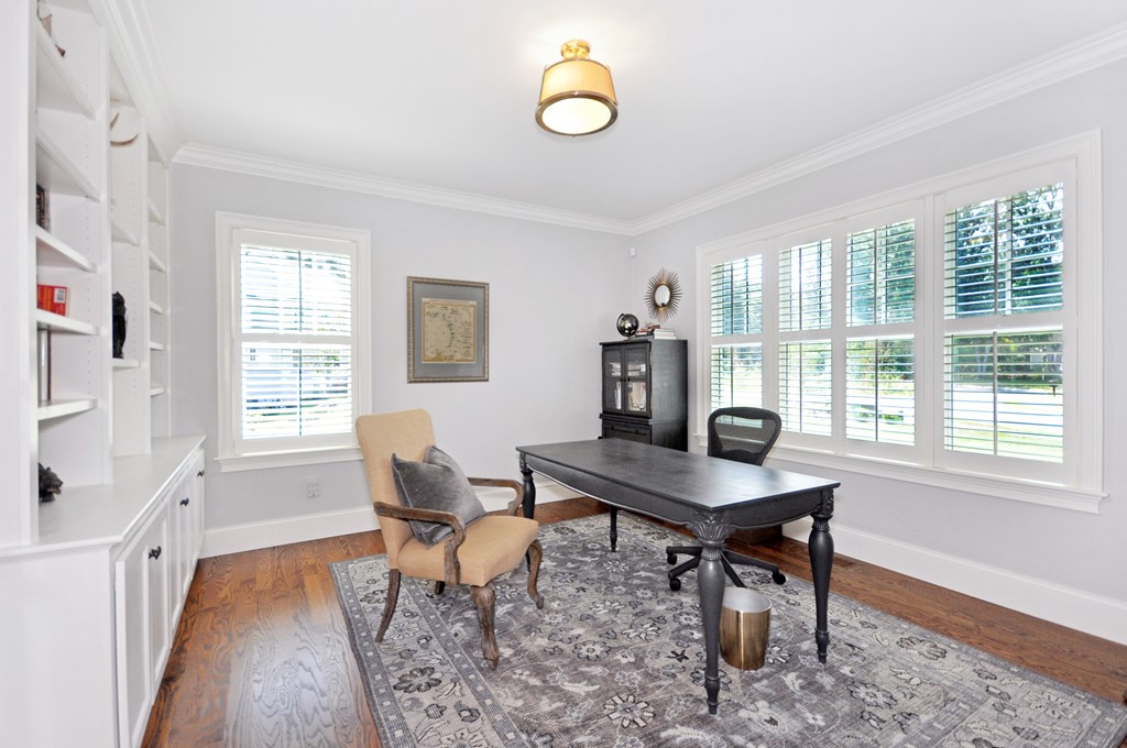 281 Monsen Road Concord, MA 01742 - Photo 3 of 30