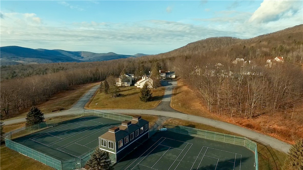 260 Pines Drive, Unit 810 Roxbury, NY 12421 - Photo 40 of 43 Tennis courts and clubhouse