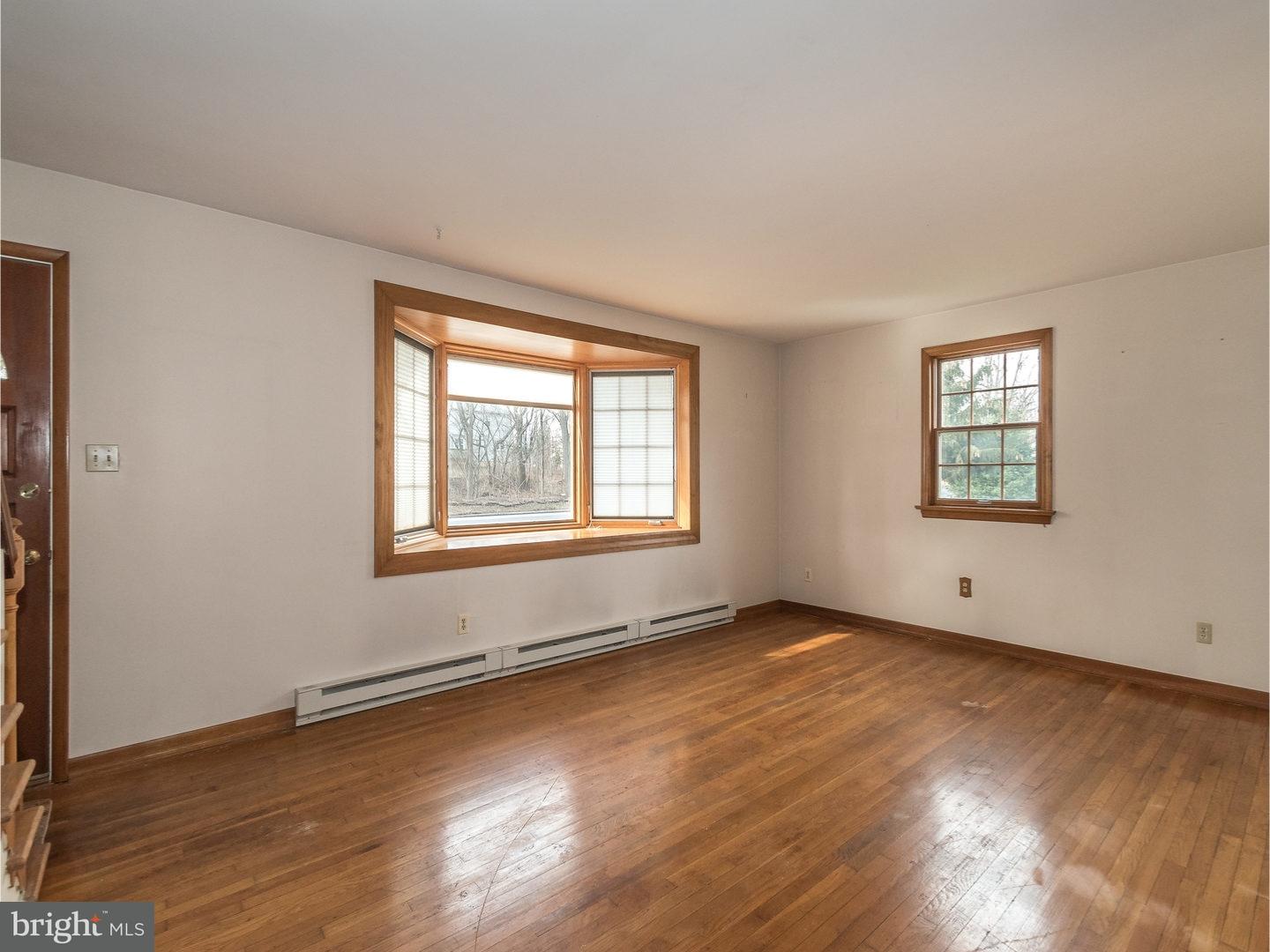 1133 Koffel Road Hatfield, PA 19440 - Photo 9 of 24 Living Room
