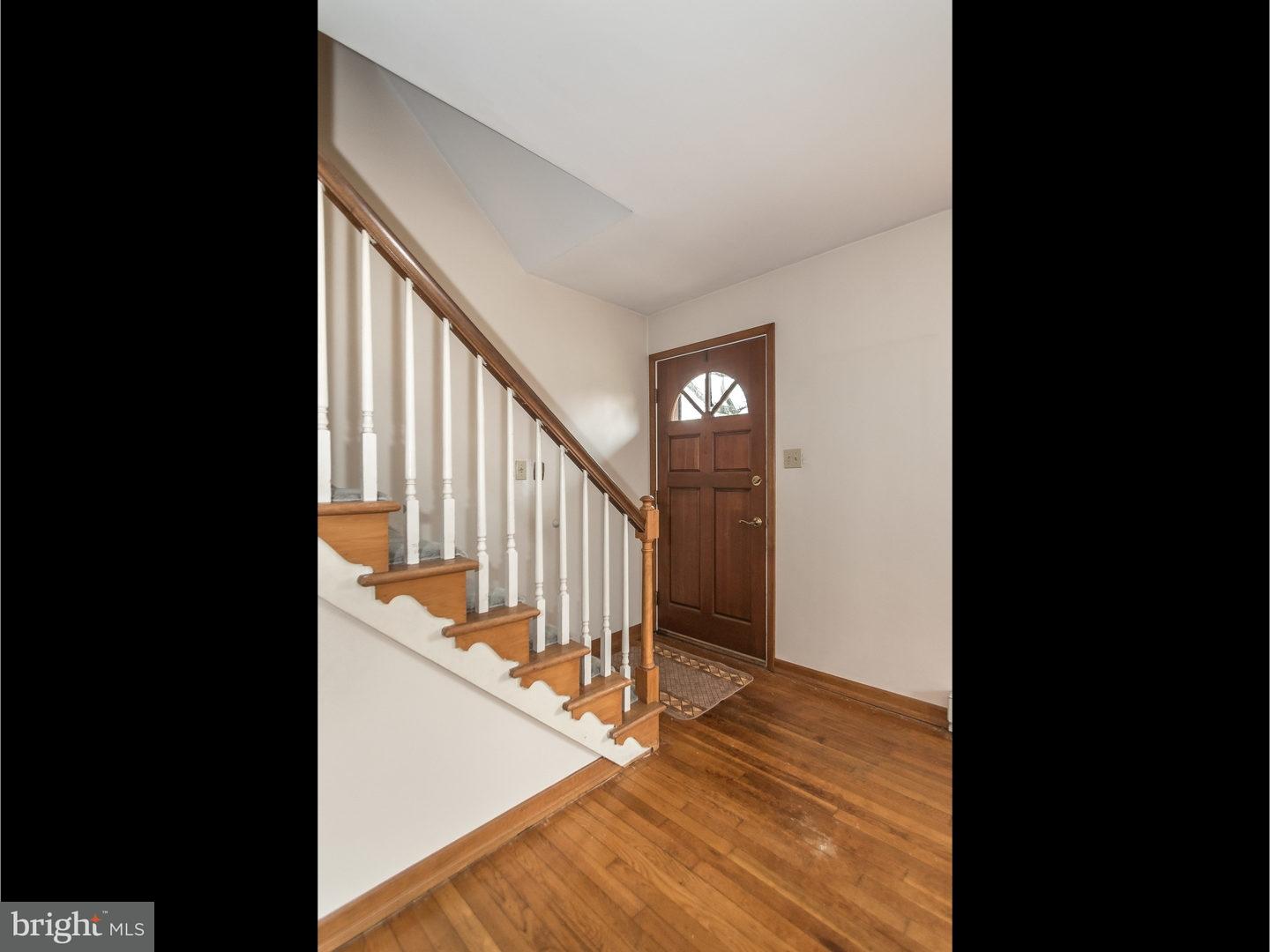 1133 Koffel Road Hatfield, PA 19440 - Photo 10 of 24 Living Room