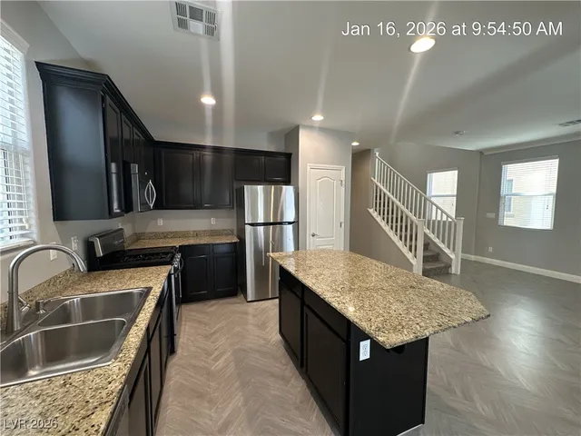 $2,000 | 7535 Earnshaw Avenue, Las Vegas, NV 89179