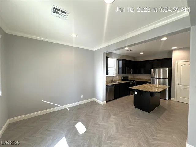 $2,000 | 7535 Earnshaw Avenue, Las Vegas, NV 89179