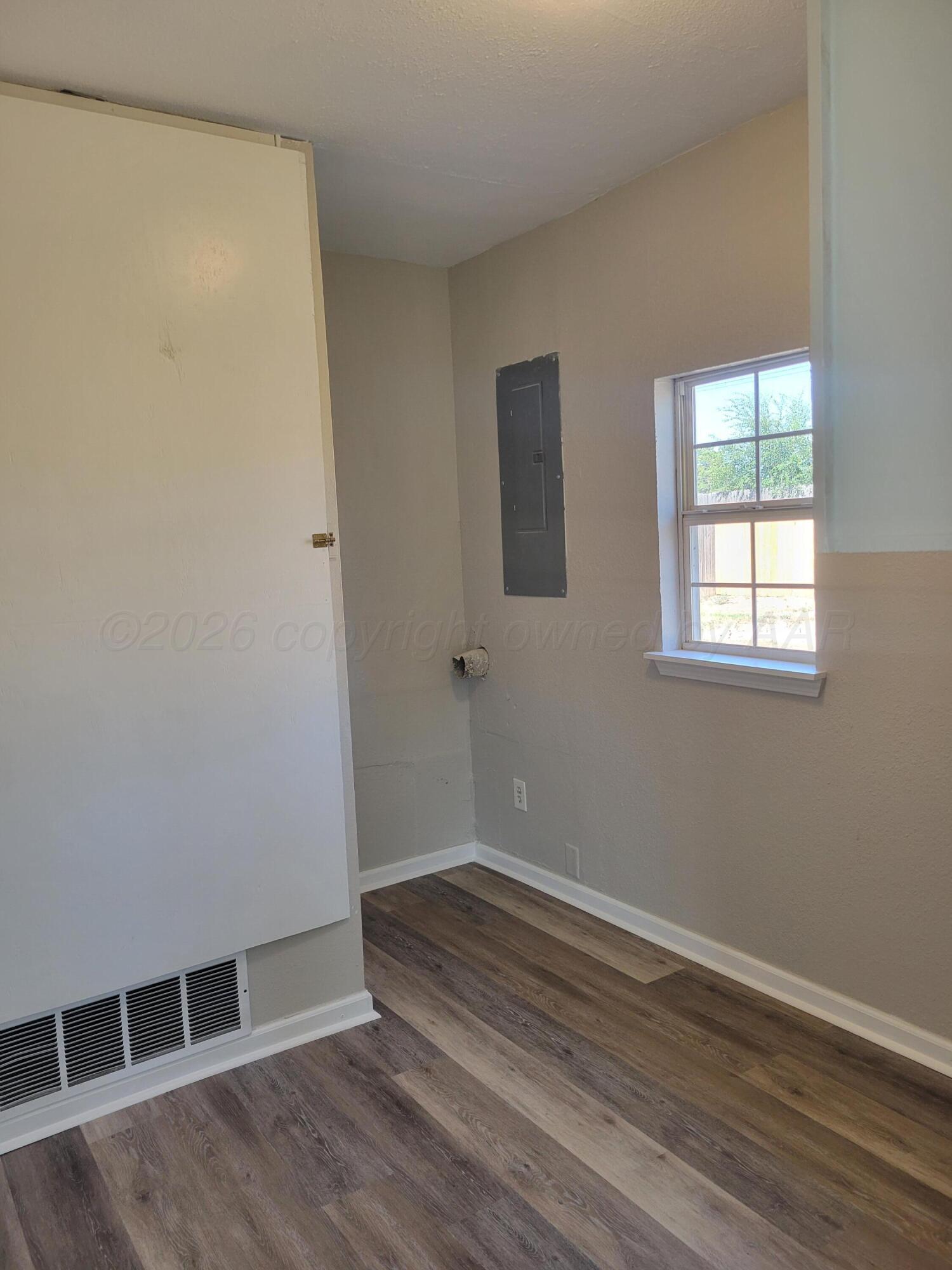 4403 Crockett Street Amarillo, TX 79110 - Photo 10 of 31 8960