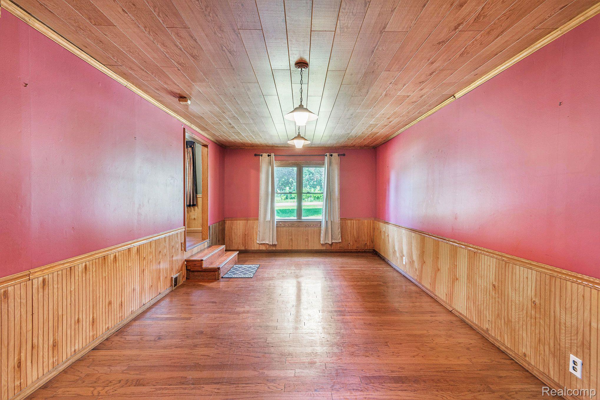 10152 East Mt Morris Road Davison, MI 48423 - Photo 15 of 22 Dining room