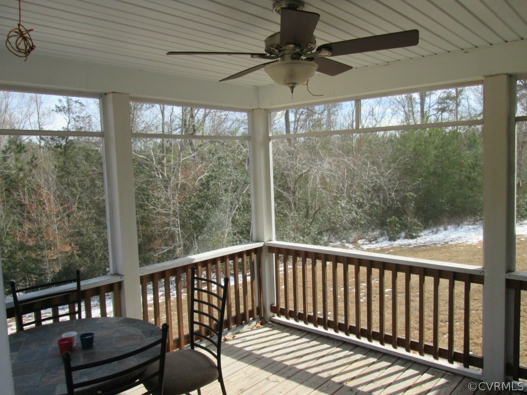 7215 Kenthurst Road Lanexa, VA 23089 - Photo 5 of 19 Gallery Image 5