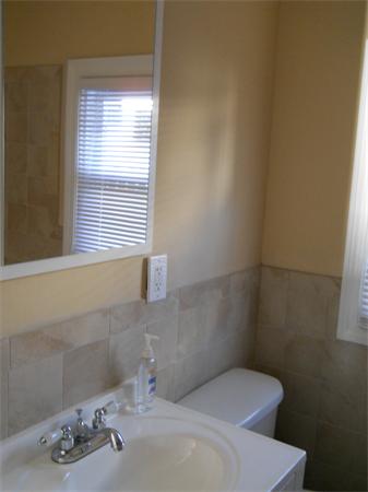 57 Barrison Street Springfield, MA 01109 - Photo 9 of 19