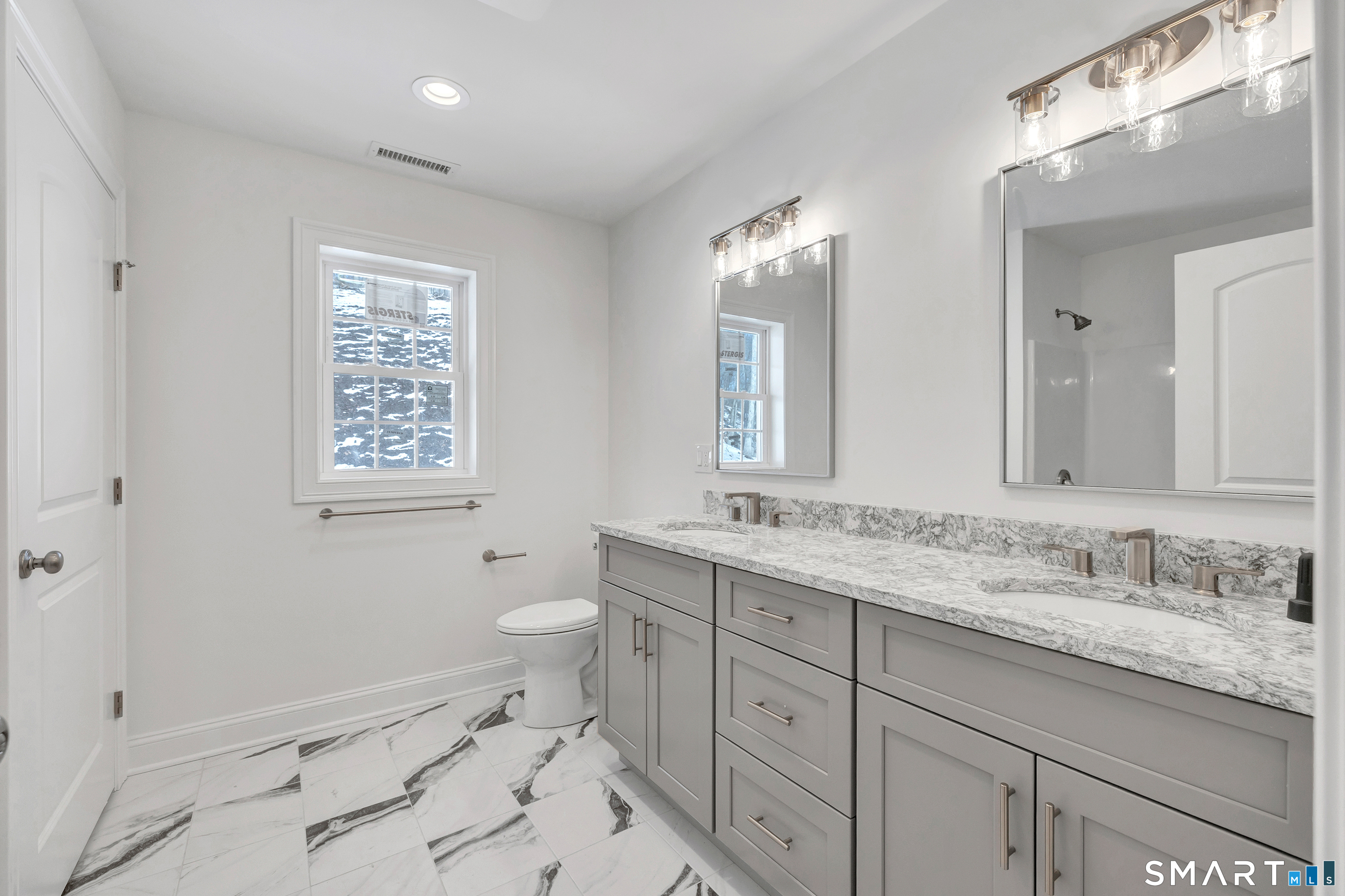 28 Hunting Ridge Road Middlebury, CT 06762 - Photo 33 of 38