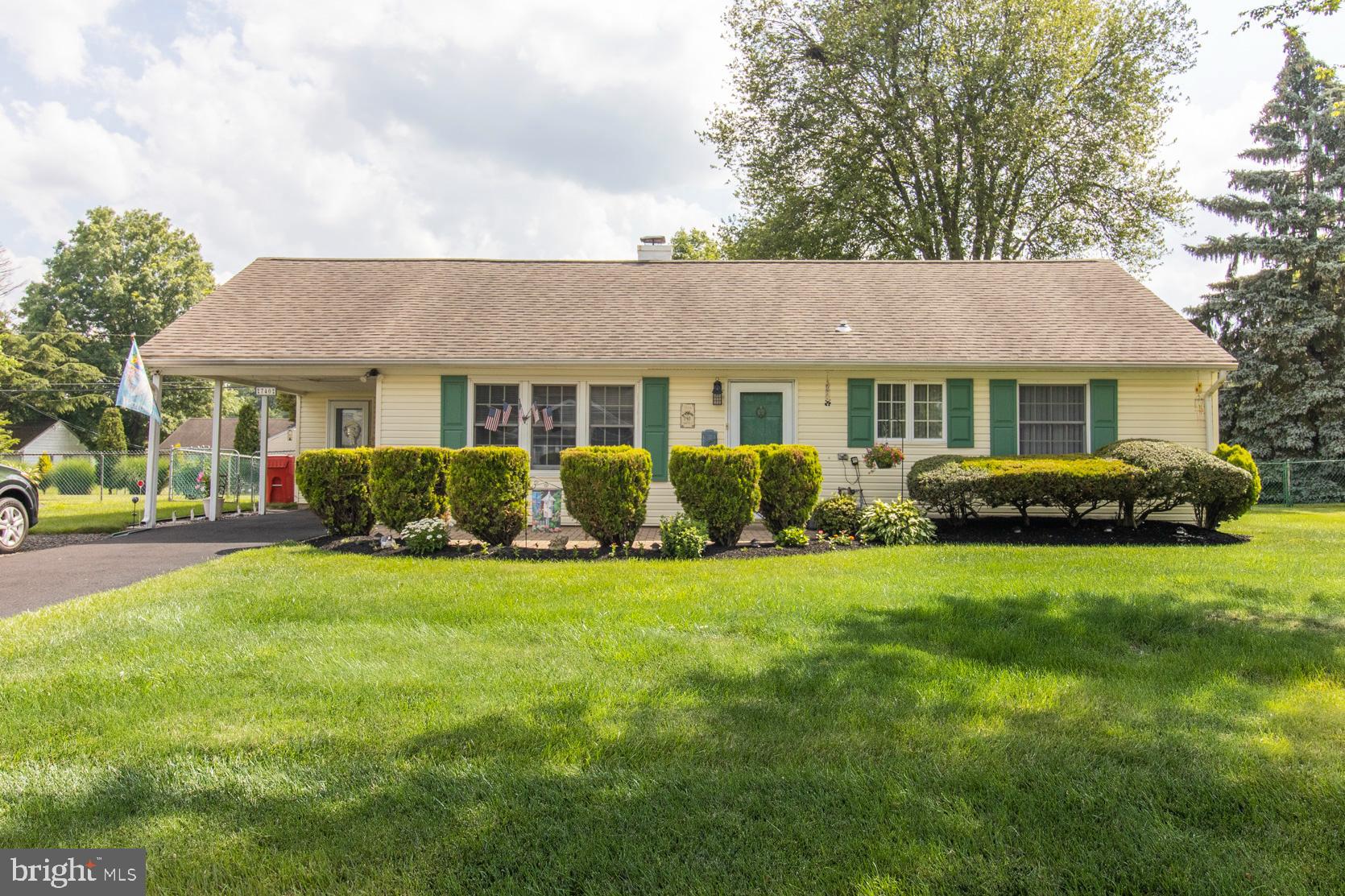 740 Locust Road Warminster, PA 18974 - Photo 1 of 34