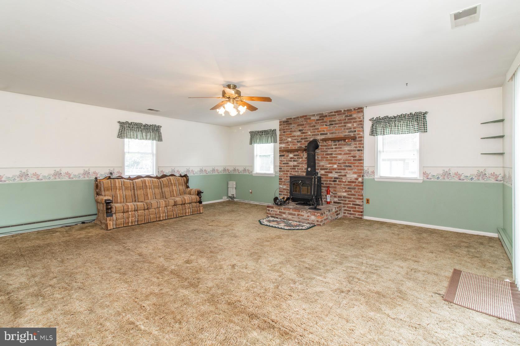 740 Locust Road Warminster, PA 18974 - Photo 14 of 34