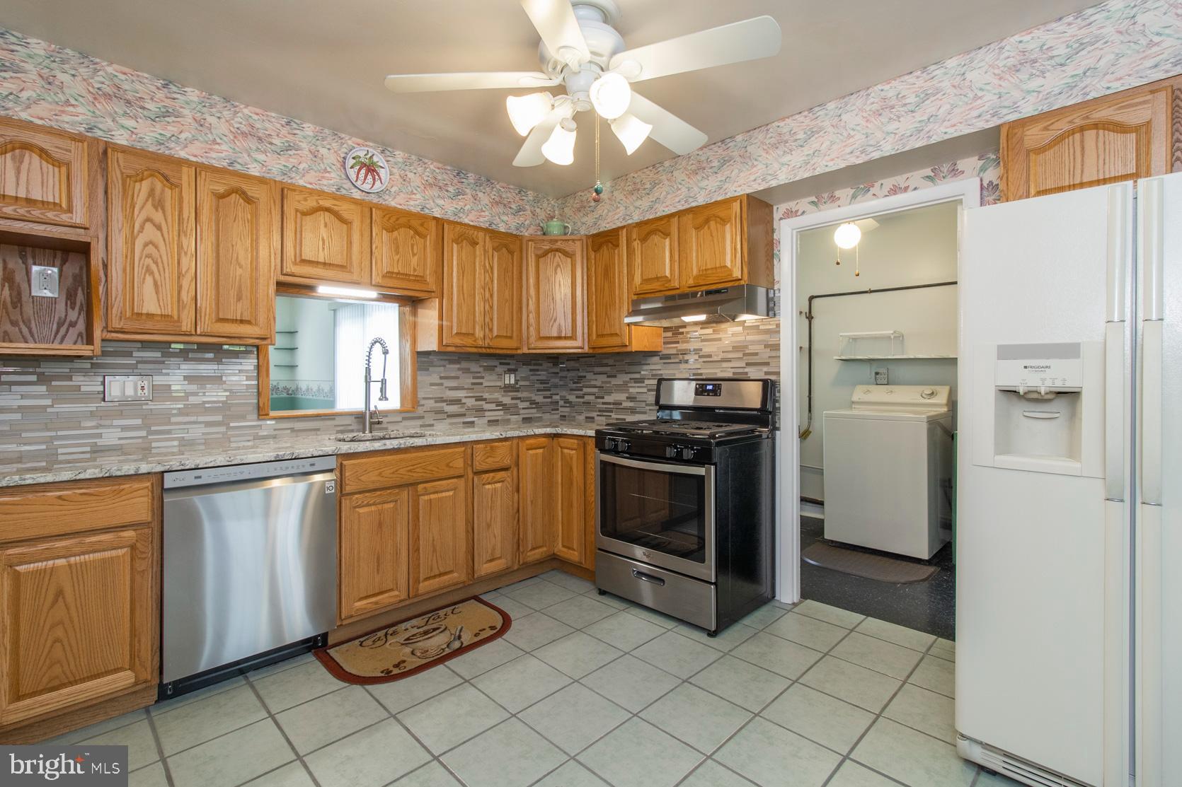 740 Locust Road Warminster, PA 18974 - Photo 10 of 34