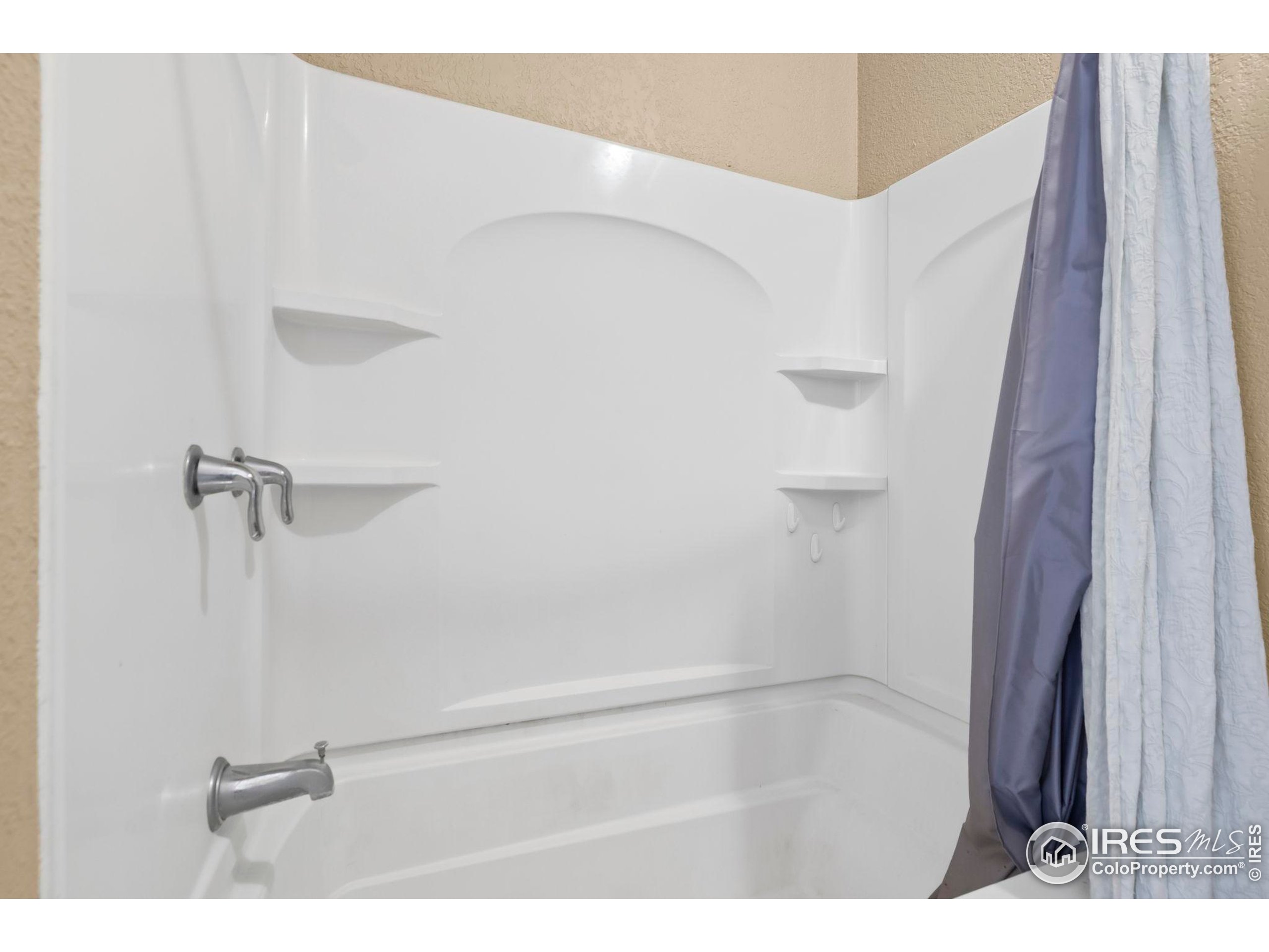 90 Redtail Ridge Way Bellvue, CO 80512 - Photo 23 of 45